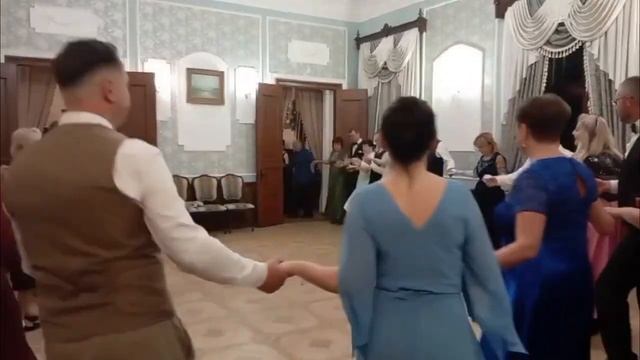 Греческий танец. Чем быстрее, тем веселее.😉😊