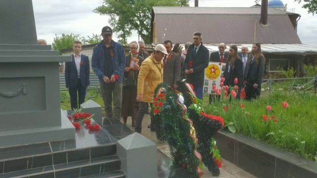 Митинг накануне Дня Победы на Братской могиле села Альшань