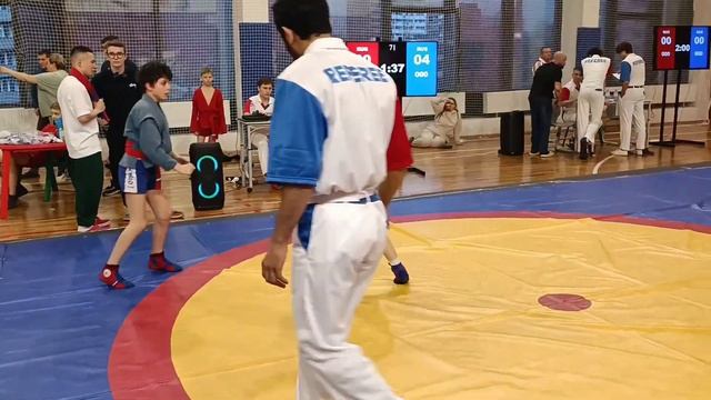 ПО САМБО ЗАЙНЯЛ 1- МЕСТО ВЕСОВОЙ КАТЕГОРИИ 34КГ ГОРОД МО