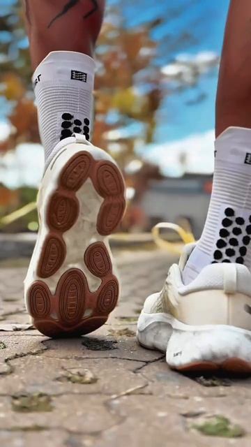 Спортивная модель Fila Float Maxxi 2
