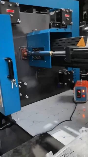 Литье фруктовых ящиков на ТПА Threeplast