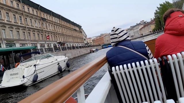 По Петербургу на Катере
