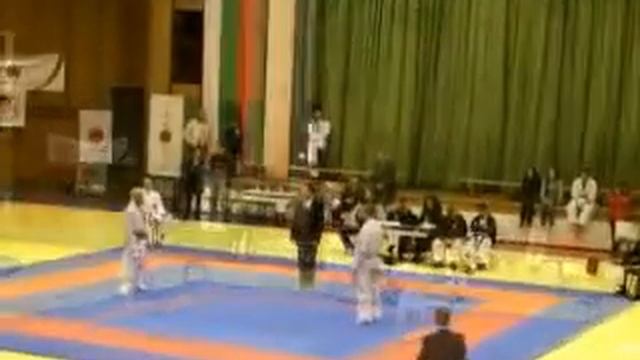 Кумите - лека кат.  ( 6 национало първенство по карате)