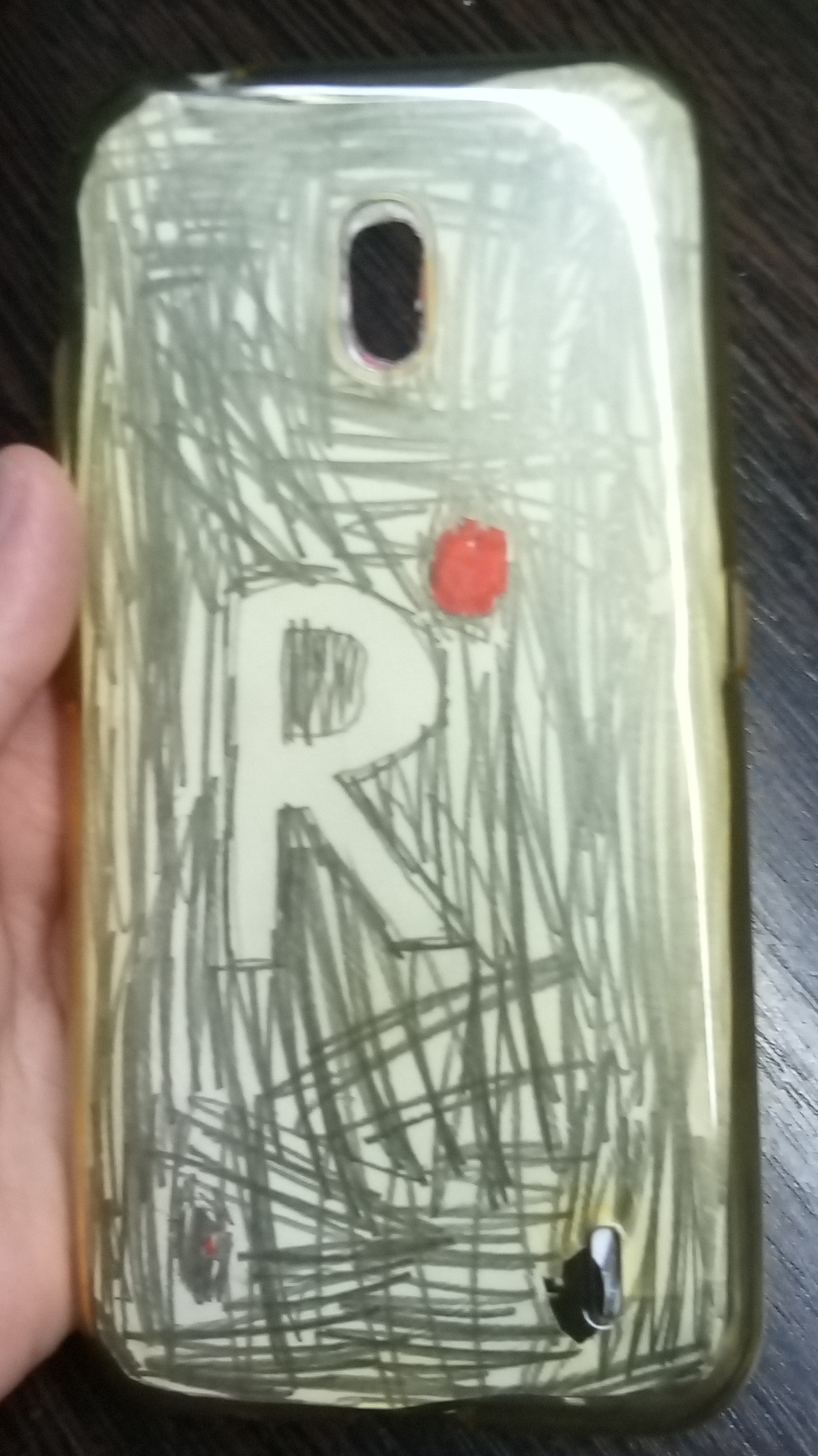 простой способ украсить чехол для телефона или планшета 🎨📱