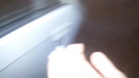 Огромный снег во дворе.И у меня в руке