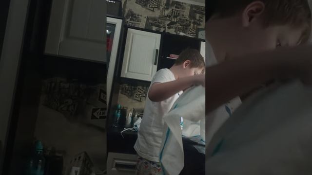 распаковка костюма химзащиты