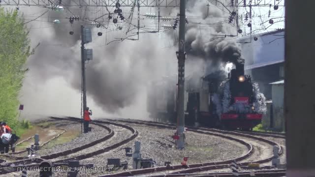 Паровоз ФД20-2109 с поездом Победы