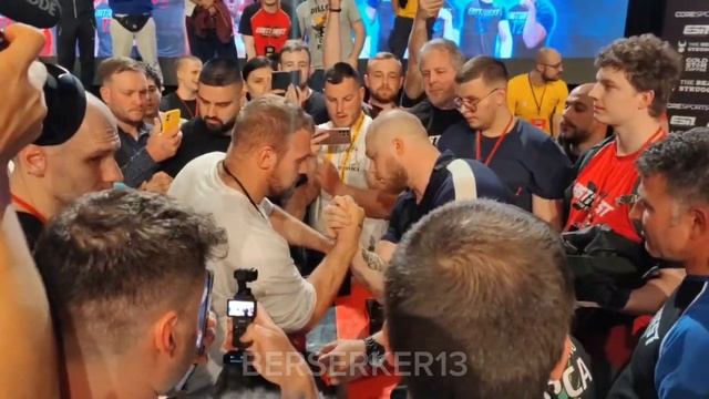 Кирилл Сарычев vs Сергей Калиниченко