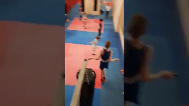 Работа на скакалке. ) 🥊