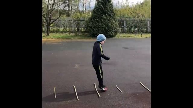 Футбол дома! Ставр К.