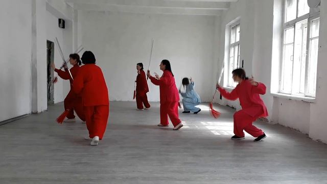 Тайцзи—меч Цзянь №1 Яншен 32 формы /Taiji — Jian №1 Yangsheng 32 fo