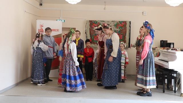 17.05.2025. Отчётный концерт фольклорного ансамбля "Соловушки". Кадрильная "Как на речке, речке"