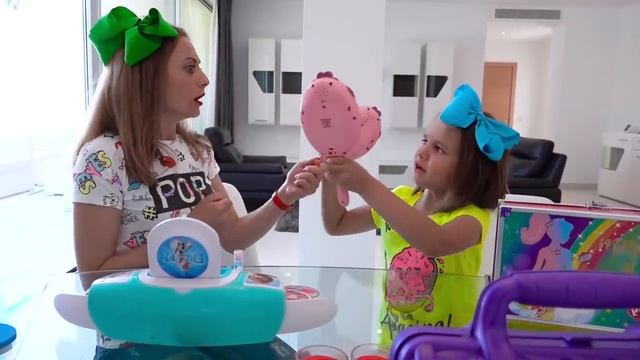 Мисс Кэйти и Мистер Макс (Miss Katy) Katy and Innes both want the same toys