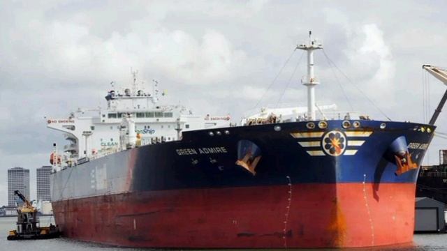 Россия задержала нефтяной танкер Green Admire, который двигался из эстонского порта Силламяэ через р