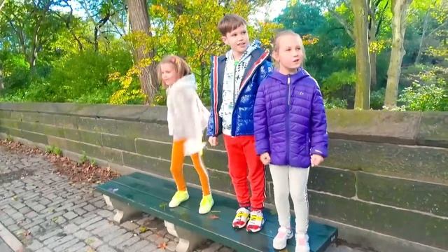 MISTER MAX | МИСТЕР МАКС - Пол - это лава с друзьями Макса и Кэти