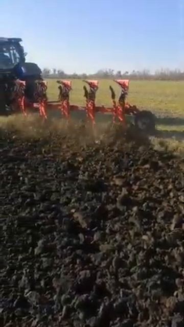 Запуск 5корпусного оборотного плуга Unlu в Кущевском ра?