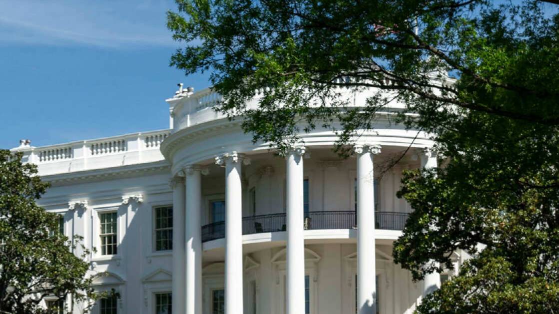 Трамп заявил о возможности ввести "разрушительные санкции" против РФ