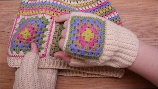 Вяжем вместе шапку с бабушкиными квадратами + митенки