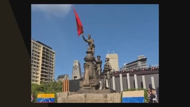 Памятник в Венесуэле.