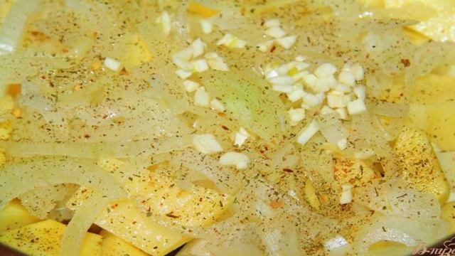 Картошка с ребрышками в рукаве