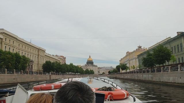 Исаакиевский собор   вид  с воды