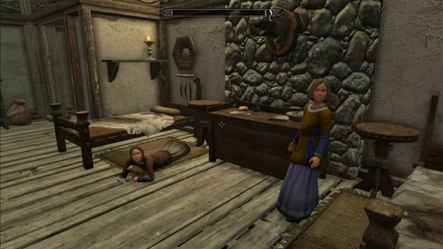 Skyrim. Софи лежит на полу
