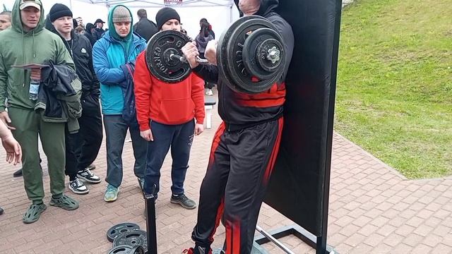 Строгий на битепс 75кг💪