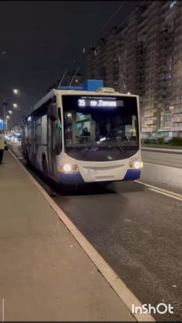 Троллейбус 35 из Питера