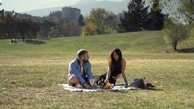 НАЙ-СТРАННИТЕ ДВОЙКИ: Ех, маминка да беше с нас! - скечове