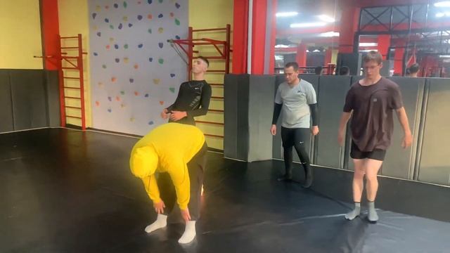 Разминка.Тренировка по ПАНКРАТИОНУ .Юниоры.День борьб