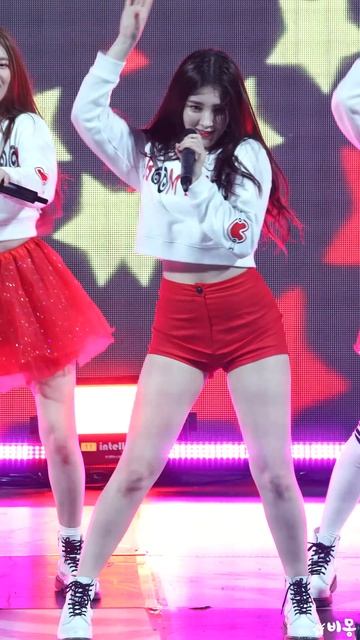 180401 모모랜드(MOMOLAND) 낸시(Nancy) 뿜뿜(BBoom BBoom) (8)