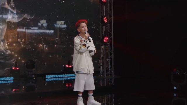 Новогодний шоу-концерт «Мандариновый запал» выступле