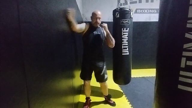 Школа Киокушинкай. Удар уракэн.