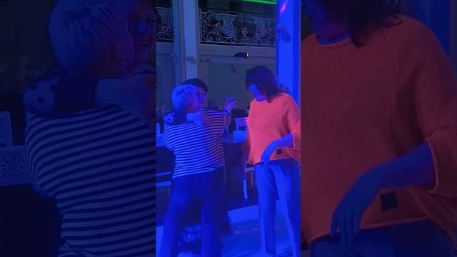 Исполнение лучше чем оригинал 😉
Еще один подарок на ягодкин 🍓юбилей