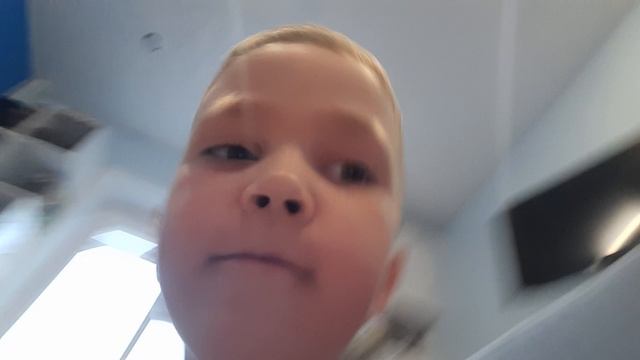 лего робот часьт 3