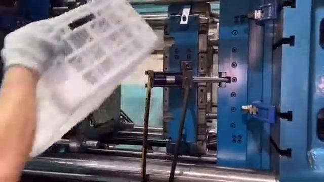 Производство ящика из полипропилена на ТПА Threeplast