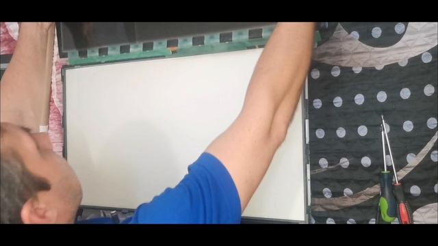 Замена подсветки на телевизоре в домашних условиях