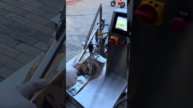Розлив вина в Bag in box пакеты