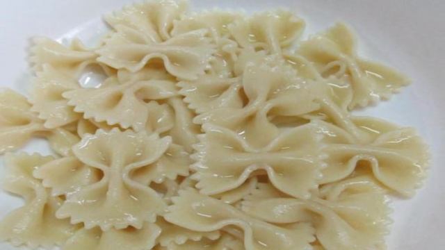 Салат из макарон и мандарина