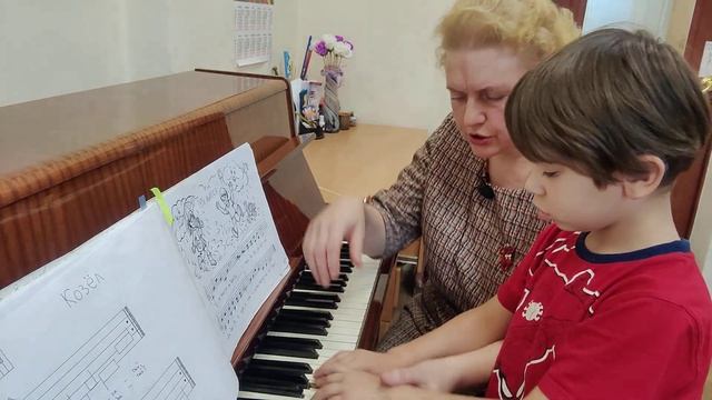«Тучи льются» и «Пингвин». Занятие на фортепиано по методике Закревских
