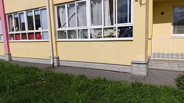 Двор.