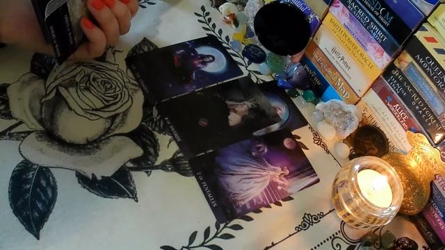 ЧЕЛОВЕК НА ПОРОГ К ВАМ РВЕТСЯ❗А ДОРОГИ ЕМУ ЗАКРЫТЫ... 💗таро расклад ♥️ онлайн гадание