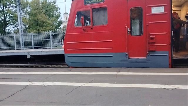 2 октября 2024 г. Электропоезд ЭТ2М-056 Сообщением Шапки-Са