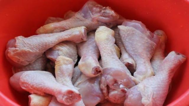 Куриные голени в луково - горчичном маринаде