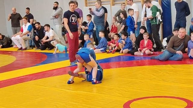 Соревнования. Первая схваткасамбоспортдетиандрейр