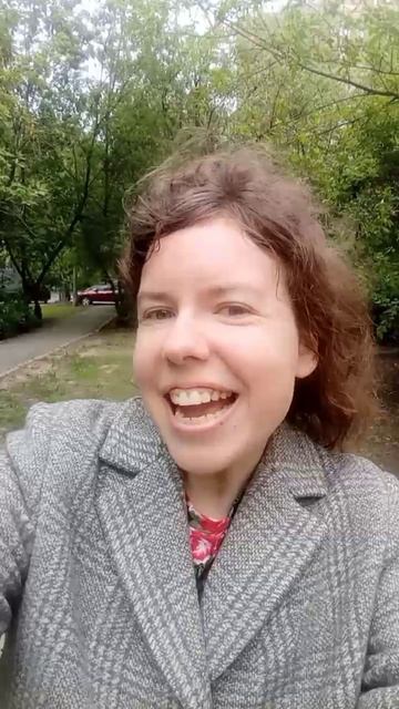 не расчесываю волосы