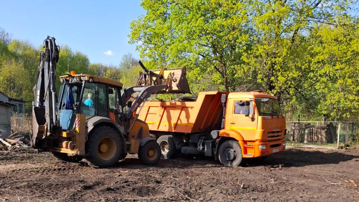 Расчистка участка от Чистый лист 5F.
Богородицкий район.