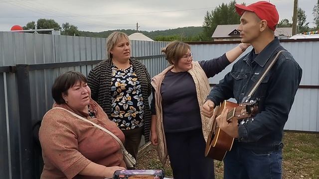 Девочки не удержались и запели после рюмашки второй 🤗