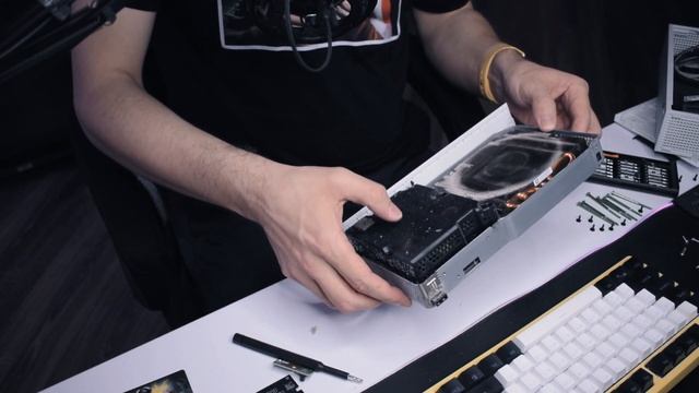 Ось, що сталося з Xbox за три роки використання😱 чищу ві