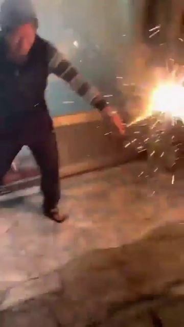 Зажёг эту вечеринку #жиза #юмор #позитив #ржака #смешноевидео